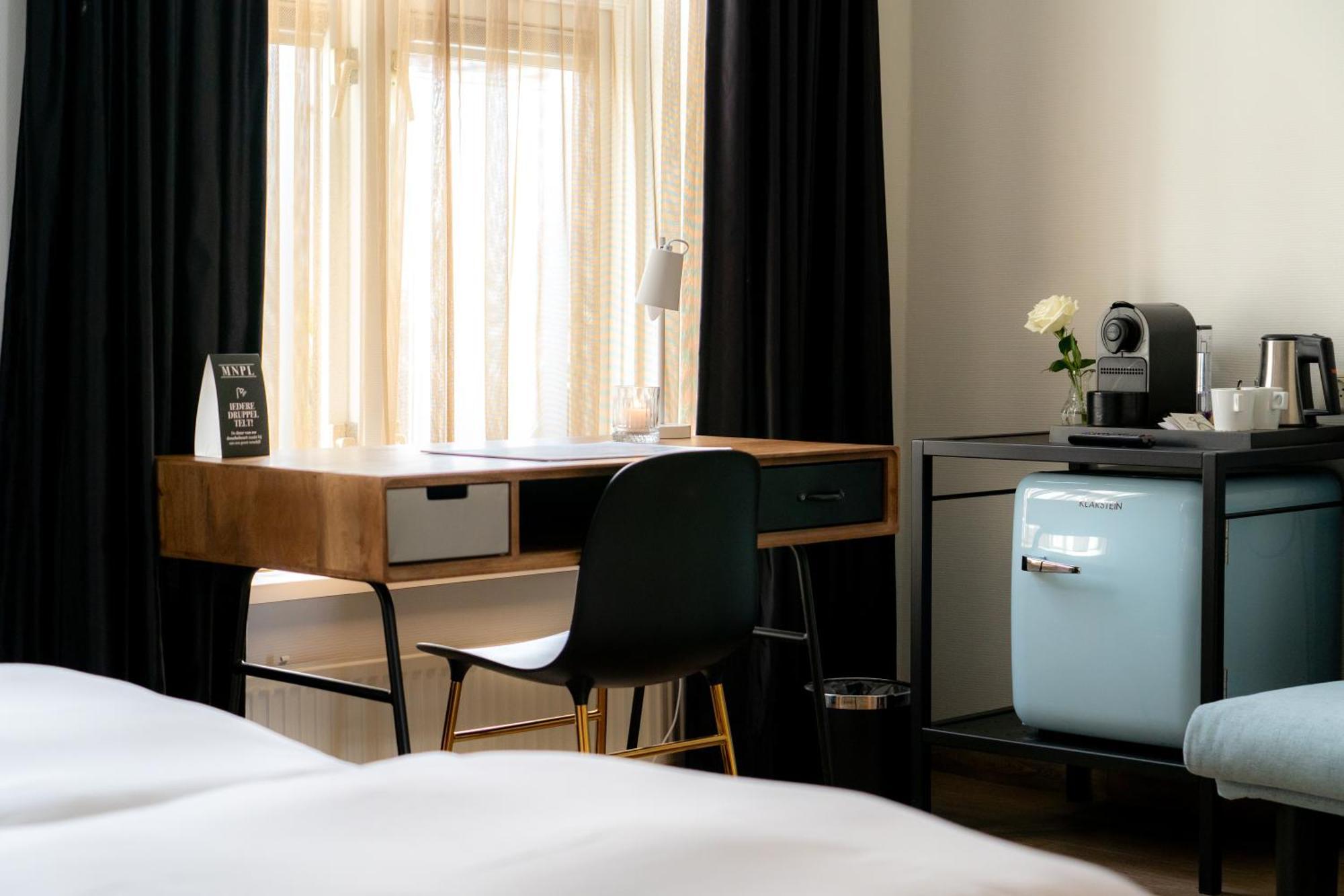 Restaurant & Hotel Monopole Harderwijk Rom bilde